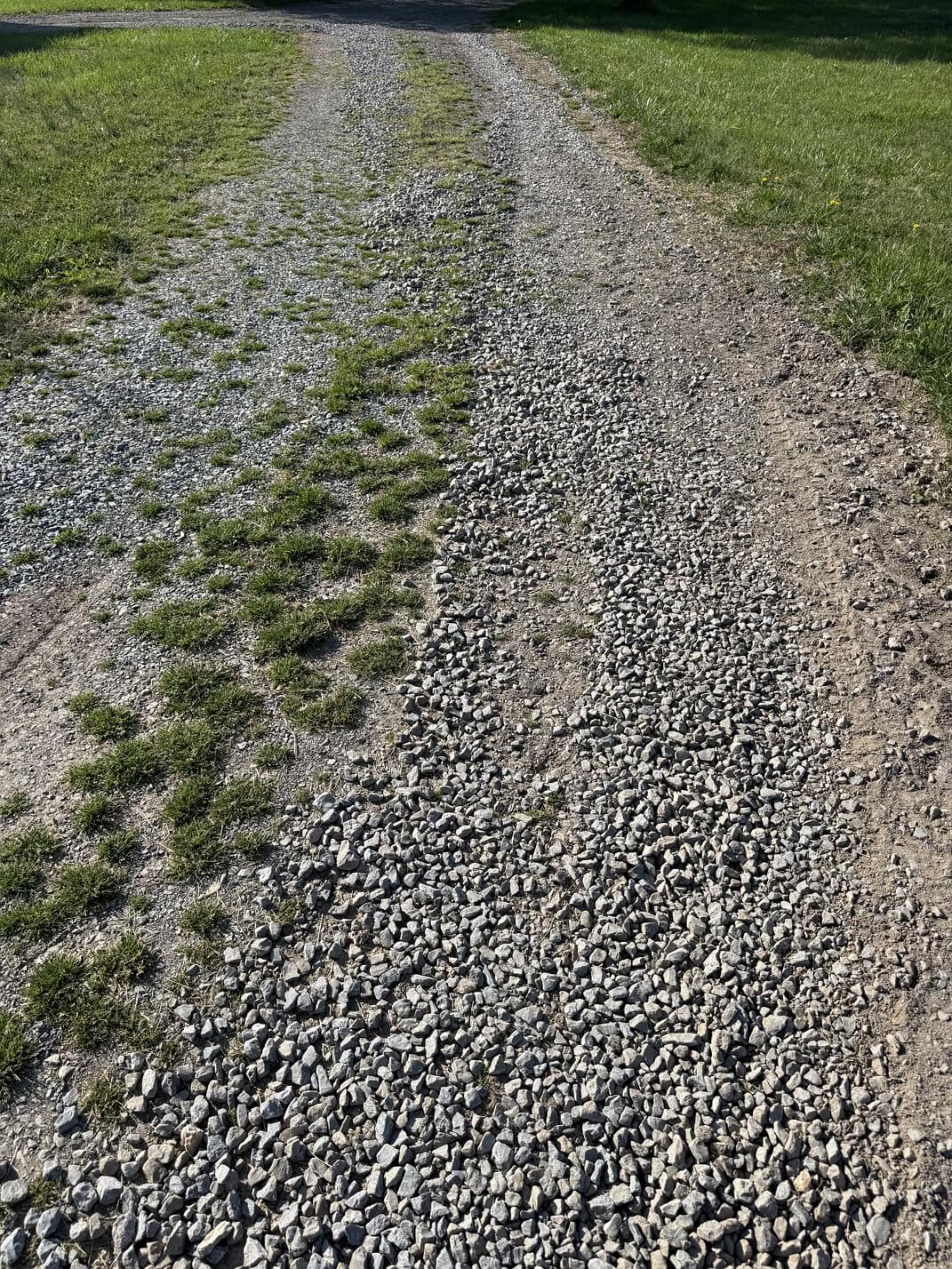 gravel-driveway-resurfacing-middle-tenessee-before Gravel Driveway Resurfacing in Middle Tennessee